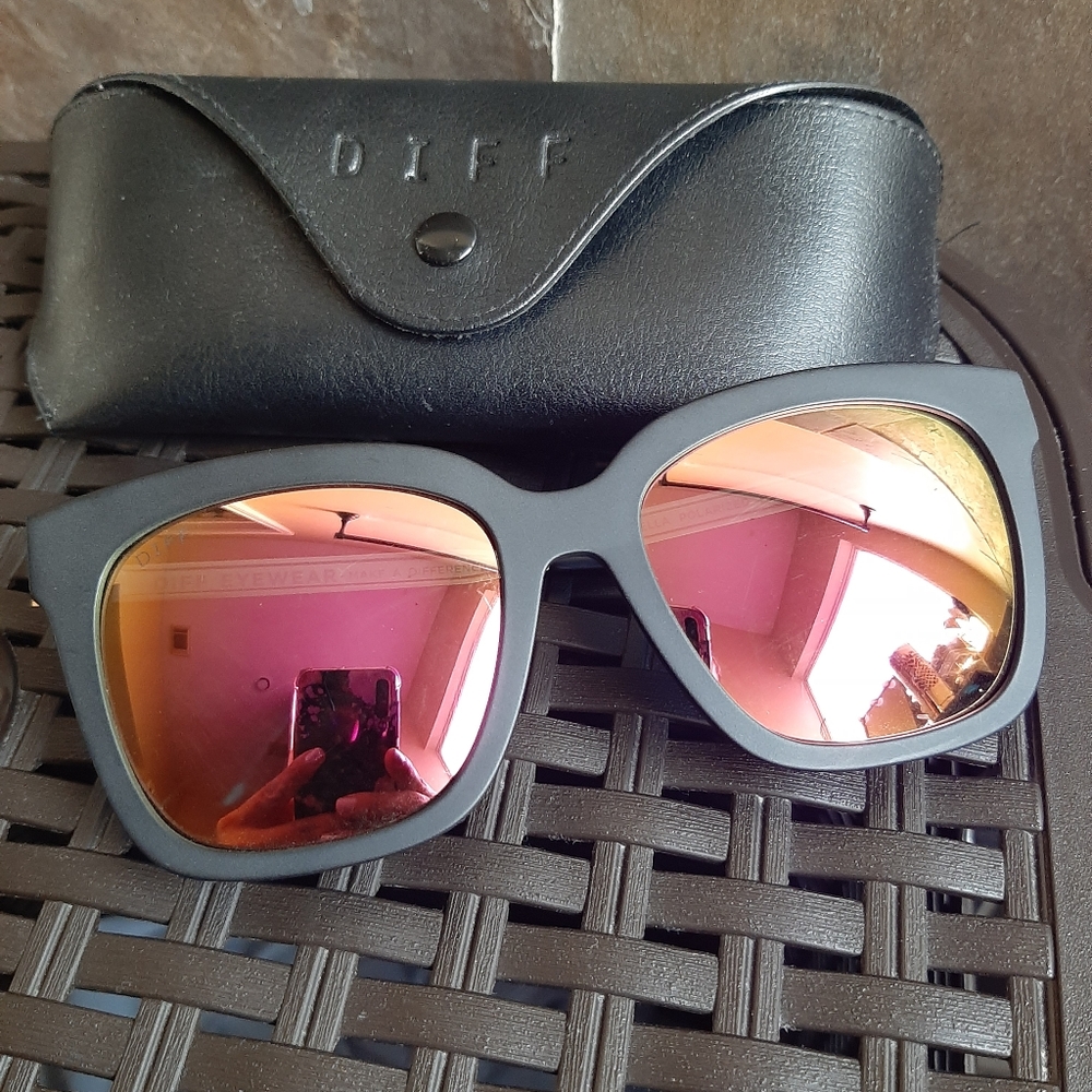 Diff eyewear Bella